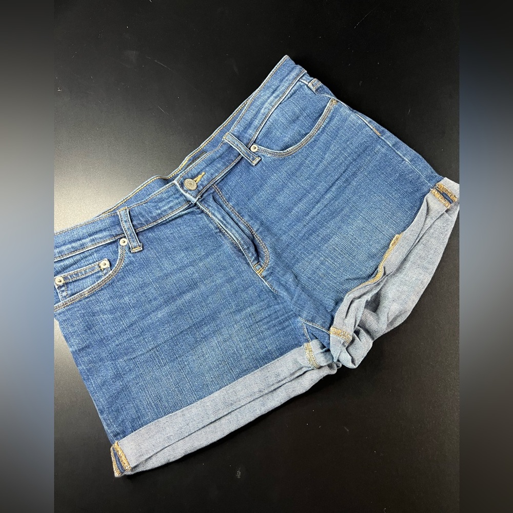 Banana Republic MidBlueDenim Jean Shorts Womens Size 29 (8) EUC